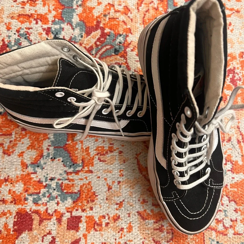Vans Classic Black and White Skate Shoes platform. EUC. Some marks from use - Picture 1 of 9